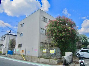 恒風園マンションの物件外観写真